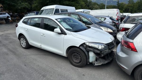 Bouton de warning RENAULT MEGANE 3 PHASE 2 BREAK Diesel image 4