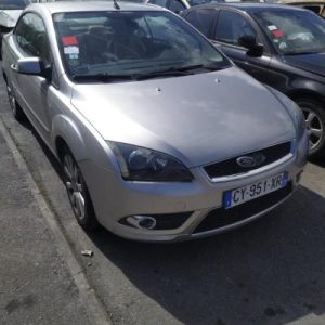 Vitre avant gauche FORD FOCUS 2 PHASE 1 CABRIOLET Essence image 1