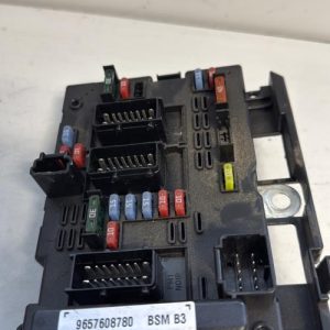 Boitier servitude moteur (BSM) PEUGEOT 206+ Diesel image 1