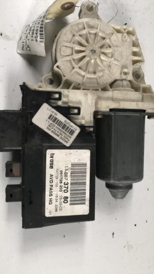 Moteur leve vitre avant droit PEUGEOT 807 Diesel image 3