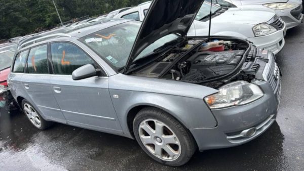Porte avant droit AUDI A4 2 AVANT PHASE 2 BREAK Diesel image 2