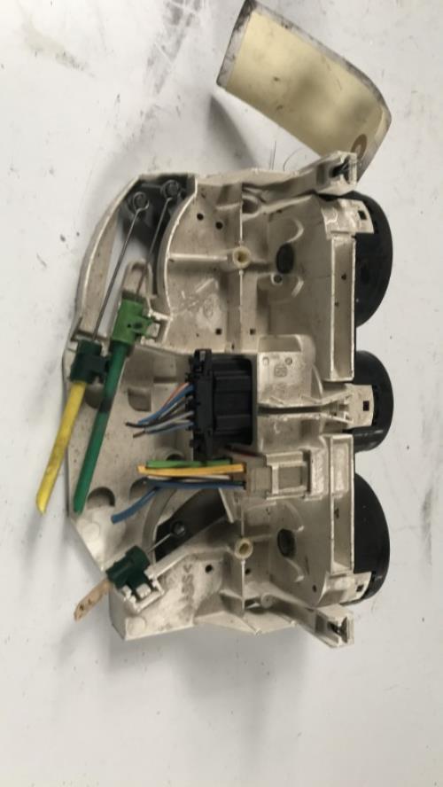 Commande chauffage VOLKSWAGEN POLO 4 PHASE 2 ESS image 2