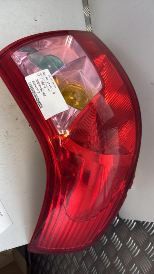 Feu arriere principal droit (feux) SUZUKI SWIFT 3 Diesel image 2