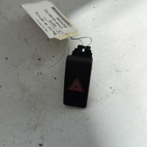 Bouton de warning SUZUKI SWIFT 3 Diesel image 2