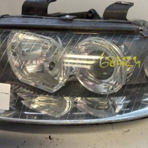 Optique avant principal gauche (feux)(phare) AUDI A4 2 AVANT PHASE 1 BREAK Diesel image 1