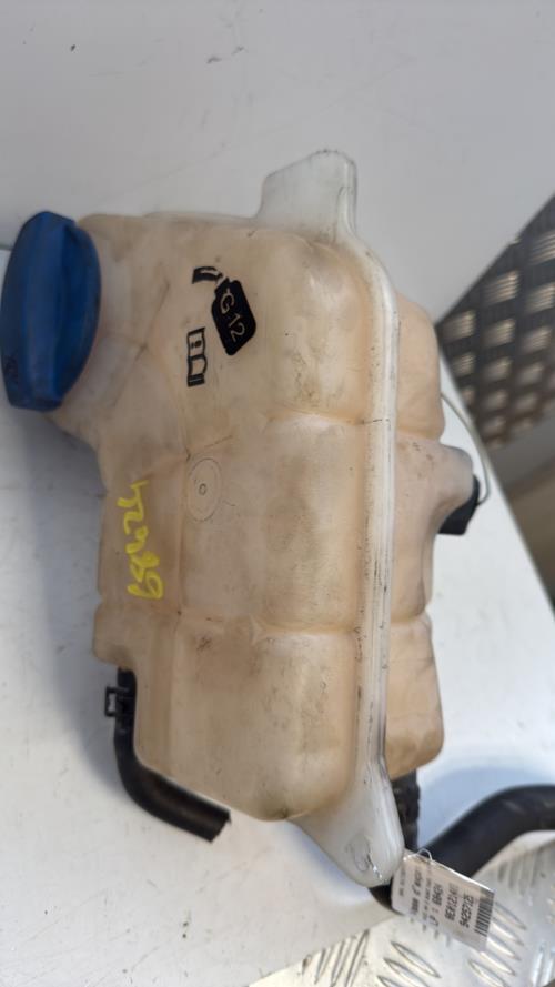 Vase d'expansion AUDI A4 2 AVANT PHASE 1 BREAK Diesel image 1
