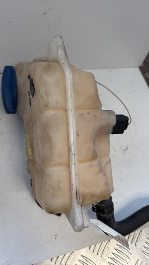 Vase d'expansion AUDI A4 2 AVANT PHASE 1 BREAK Diesel image 3