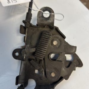 Serrure de capot TOYOTA YARIS 1 PHASE 2 Diesel image 1