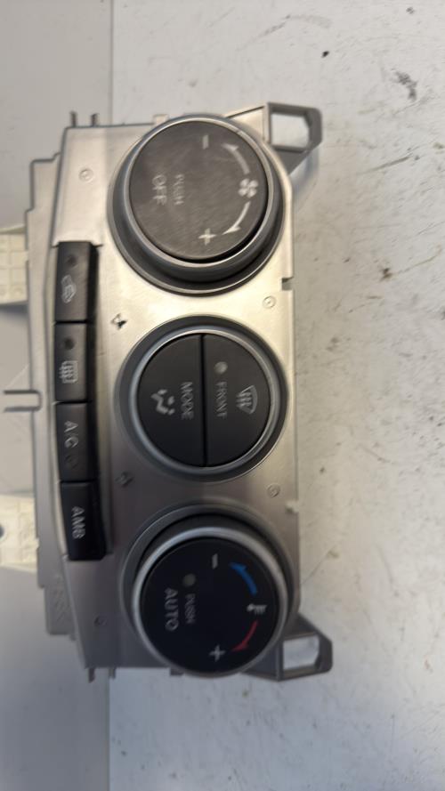 Commande chauffage MAZDA 5 1 PHASE 2 Diesel image 2