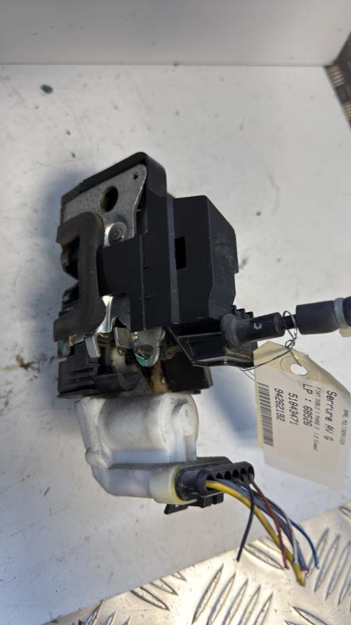 Serrure avant gauche FIAT DOBLO 1 PHASE 2 Diesel image 2