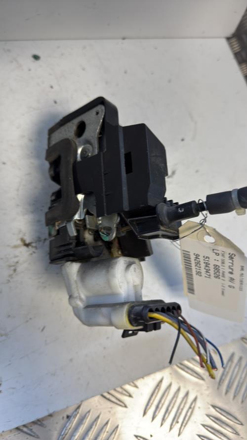 Serrure avant gauche FIAT DOBLO 1 PHASE 2 Diesel image 3