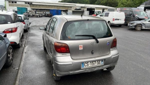 Serrure avant droit TOYOTA YARIS 1 PHASE 2 Diesel image 7