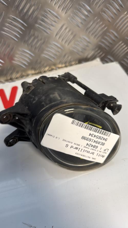 Anti brouillard gauche (feux) AUDI A4 2 AVANT PHASE 1 BREAK Diesel image 3