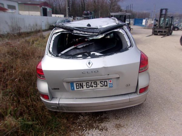 Ecran GPS RENAULT CLIO 3 PHASE 2 BREAK Diesel image 6