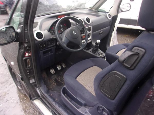 Retroviseur droit PEUGEOT 1007 Diesel image 4