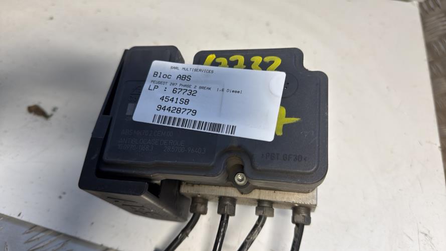 Bloc ABS (freins anti-blocage) PEUGEOT 207 PHASE 2 BREAK Diesel image 3