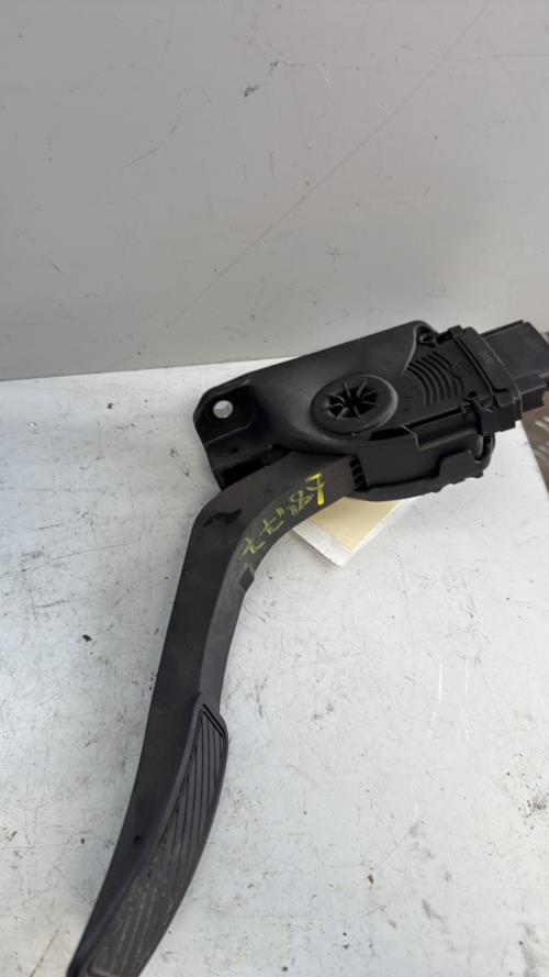 Pedalier d'accelerateur FORD FIESTA 6 PHASE 1 Diesel image 2