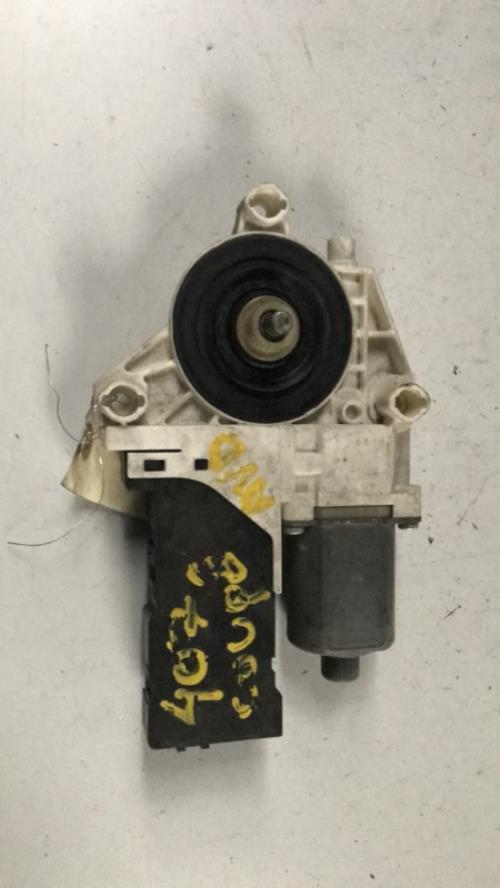 Moteur leve vitre avant droit PEUGEOT 407 COUPE image 1