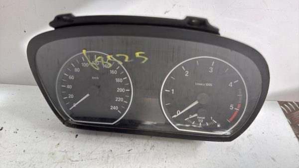 Compteur BMW SERIE 1 E81 Diesel image 1