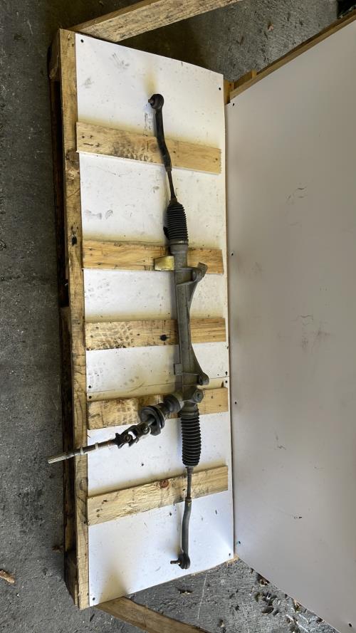 Cremaillere assistee NISSAN JUKE 1 PHASE 2 Essence image 3