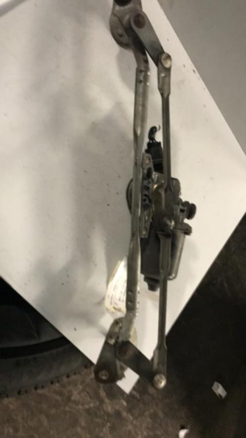 Moteur essuie glace avant TOYOTA COROLLA VERSO 1 image 2