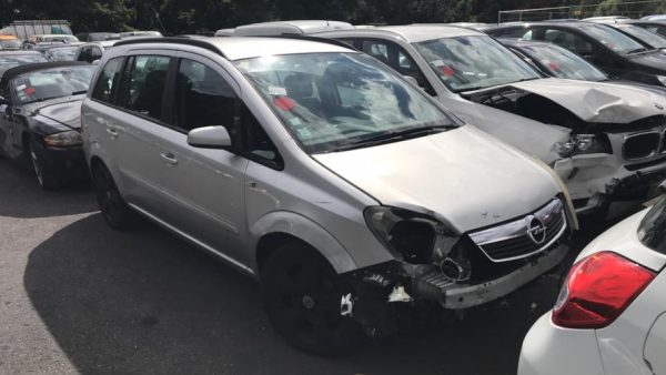 Serrure avant gauche OPEL ZAFIRA B PHASE 1 Diesel image 4