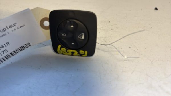 Bouton/Interrupteur RENAULT GRAND SCENIC 3 PHASE 1 Diesel image 1