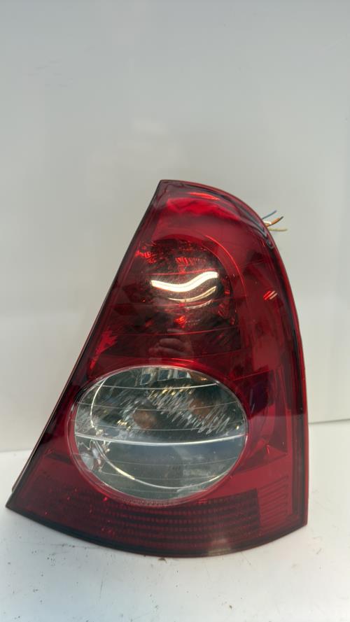 Feu arriere principal droit (feux) RENAULT CLIO 2 PHASE 2 Essence image 4