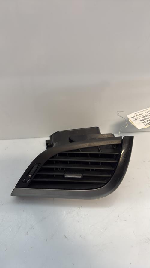 Aerateur tableau de bord avant droit PEUGEOT 207 PHASE 2 CABRIOLET Diesel image 3