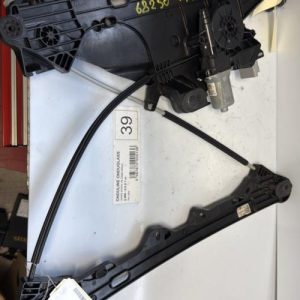 Leve vitre electrique avant gauche PEUGEOT 2008 2 Essence image 1