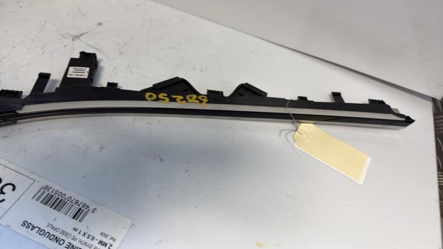 Eclairage de plafonnier PEUGEOT 2008 2 Essence image 2