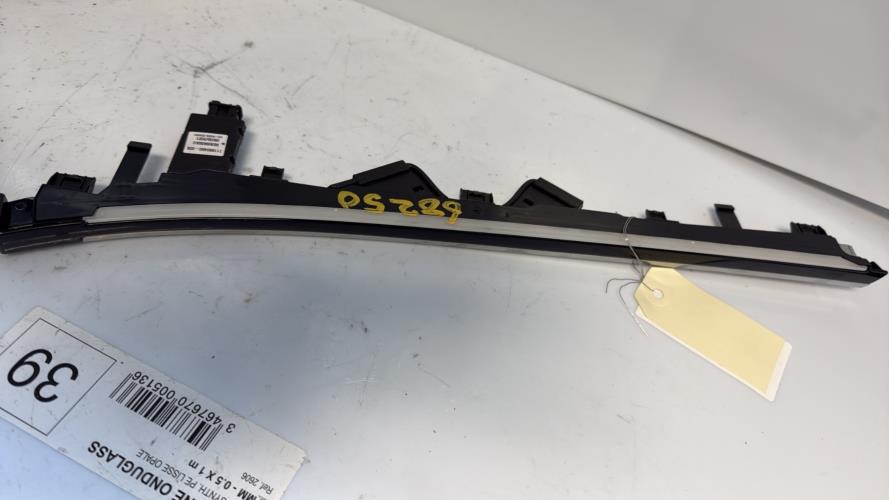 Eclairage de plafonnier PEUGEOT 2008 2 Essence image 3