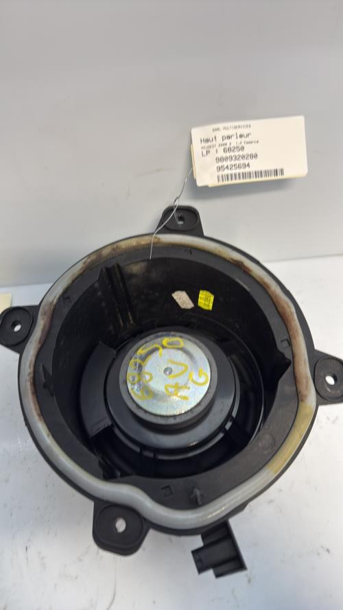 Haut parleur PEUGEOT 2008 2 Essence image 1
