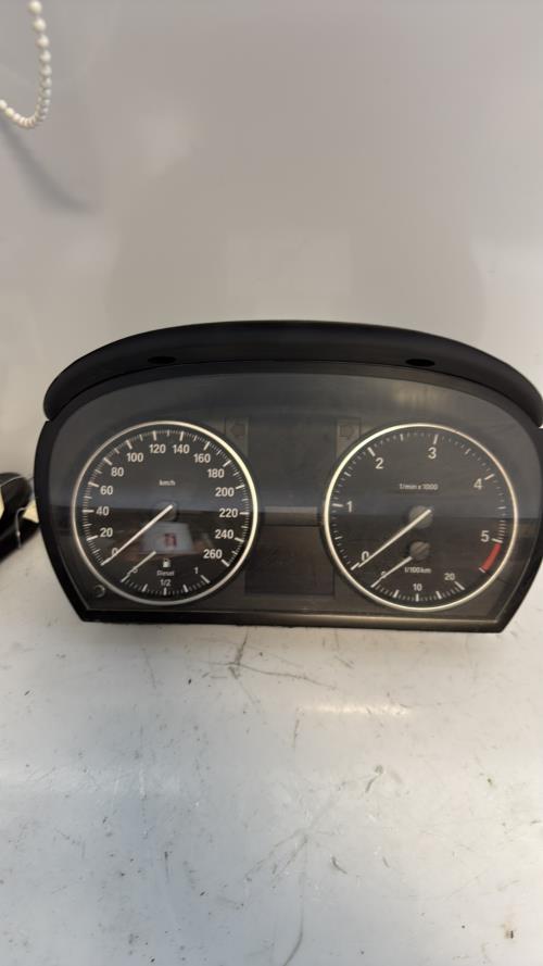 Compteur BMW SERIE 3 E90 PHASE 2 Diesel image 1
