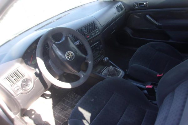 Feu arriere principal gauche (feux) VOLKSWAGEN GOLF 4 Diesel image 3