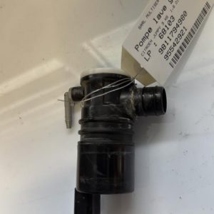 Pompe lave glace avant CITROEN JUMPY 3 XS Diesel image 1