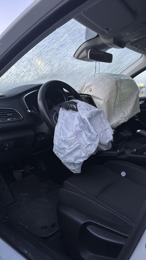 Interrupteur de leve vitre avant droit RENAULT MEGANE 4 PHASE 1 Diesel image 6