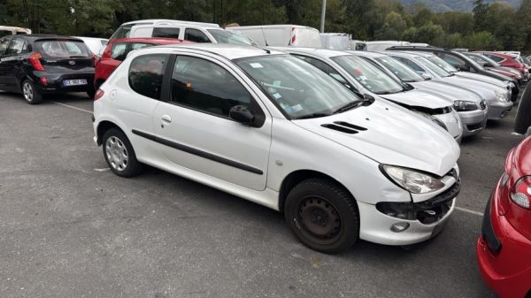 Feu arriere principal droit (feux) PEUGEOT 206 PHASE 2 Diesel image 4