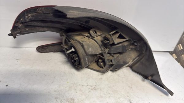 Feu arriere principal droit (feux) PEUGEOT 208 1 PHASE 2 Diesel image 3