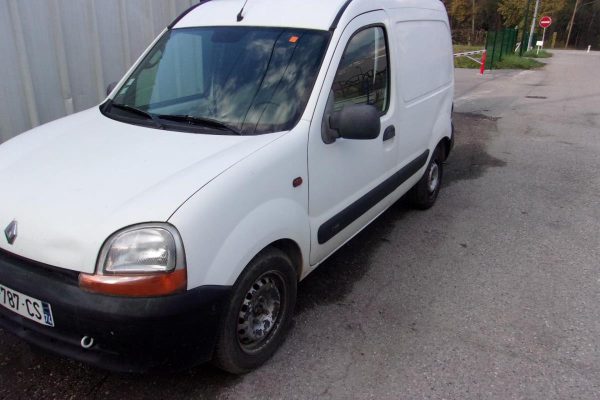 Pare choc avant RENAULT KANGOO 1 PHASE 1 image 5