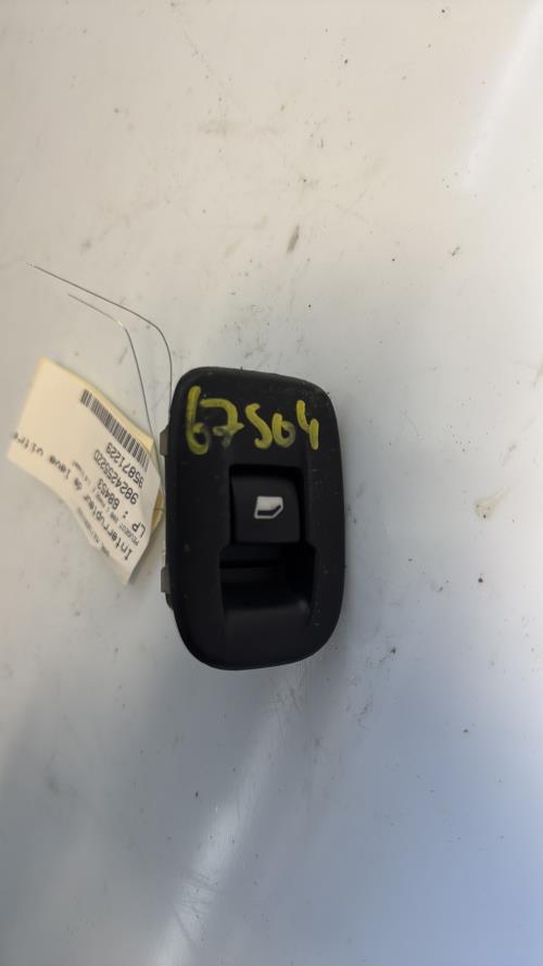 Interrupteur de leve vitre PEUGEOT 208 1 PHASE 2 Diesel image 1
