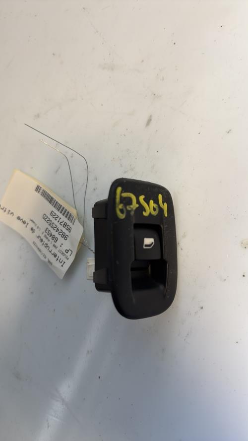 Interrupteur de leve vitre PEUGEOT 208 1 PHASE 2 Diesel image 3