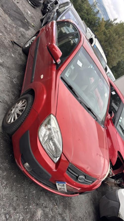 Interrupteur de leve vitre avant gauche KIA RIO 2 PHASE 1 Diesel image 4
