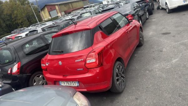 Plage arriere SUZUKI SWIFT 5 Essence/Hybride image 6