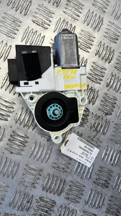 Moteur leve vitre avant gauche SEAT CORDOBA 2 image 1