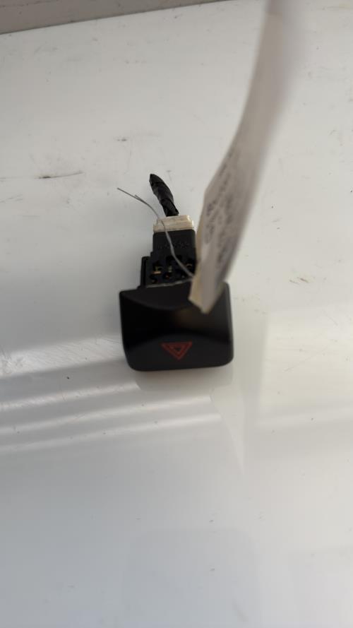 Bouton de warning NISSAN NOTE 1 PHASE 1 Diesel image 2