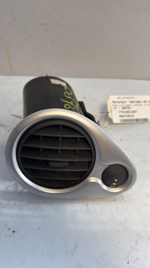 Aerateur tableau de bord avant gauche RENAULT CLIO 3 PHASE 1 Diesel image 3