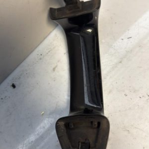 Poignee porte avant droit FORD FIESTA 6 PHASE 1 Diesel image 1