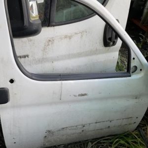 Porte avant droit CITROEN BERLINGO 1 PHASE 1 Diesel image 1