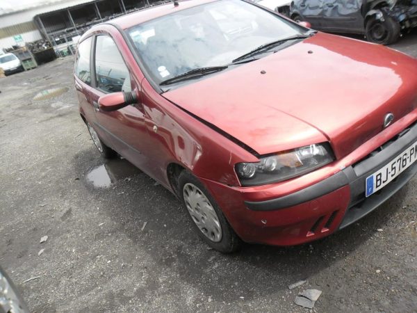 Aile avant gauche FIAT PUNTO 2 PHASE 1 image 4